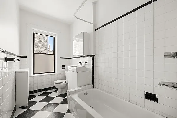 Rented by Compass | media 10