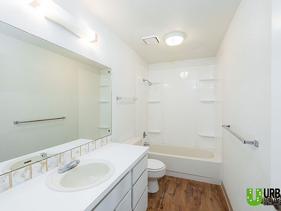 4th image of 3137 E 29th Ave #B