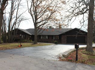 675 Fairway Ln, Frankfort, IL