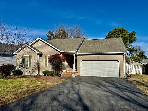107 Strawberry Way Photo 1