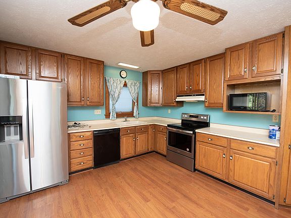 4th image of 2117 Hiawatha Ln