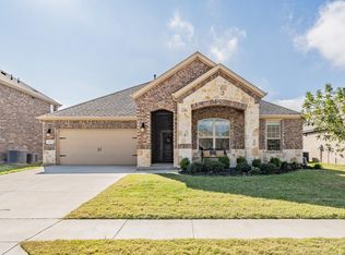 10808 Culberson Dr, Aubrey, TX 76227