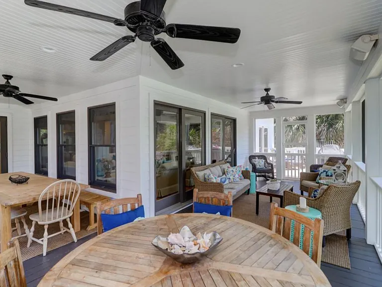 806 Carolina Blvd — Photo 24