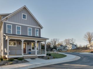211 N Fiori Hill Dr, Hillsborough, NC 27278