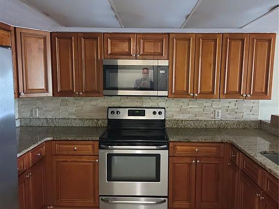3rd image of 12025 Proctor Loop APT 2