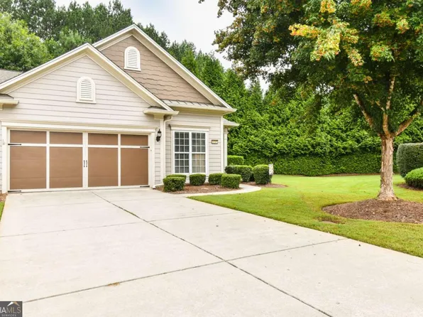 6243 Longleaf Dr, Hoschton, GA 30548