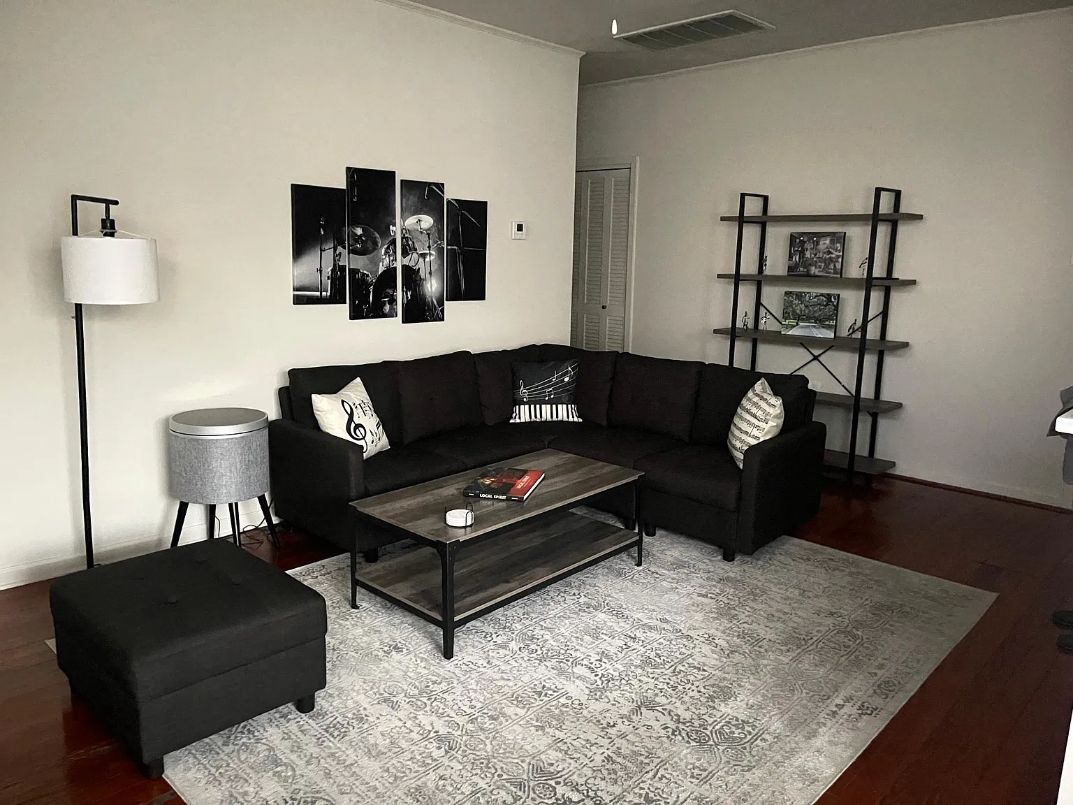 1640 Dufossat St — Photo 3