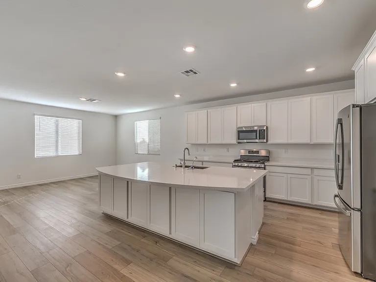 4445 Panoramic View Ave — Photo 9