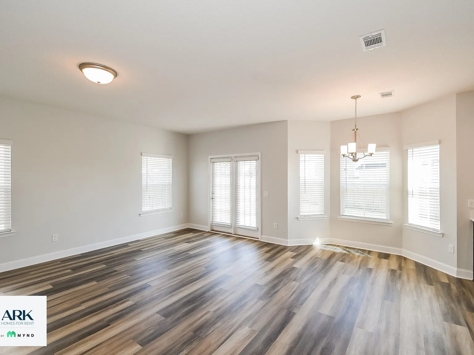 3 bed, 2.5 bath, 1666 sqft, $1,945 — Photo 2