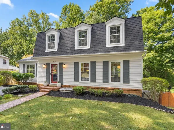 607 Watts Branch Pkwy, Potomac, MD 20854