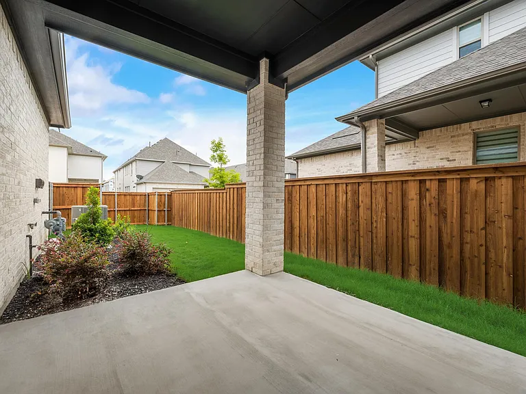 15543 Fringe Tree Rd — Photo 24