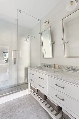 Sold by Compass | media 5