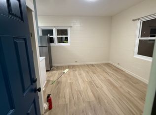 1704 Nanea St APT E, Honolulu, HI 96826