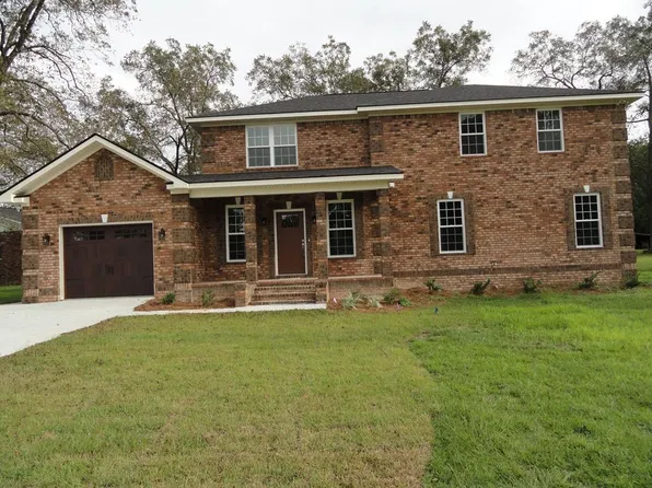 213 Abbie Ln, Glennville, GA 30427