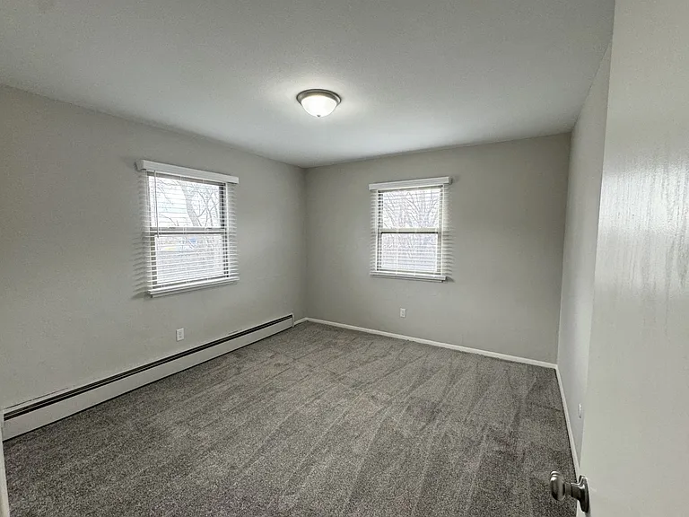 Priscilla Standish Apartments — Photo 55
