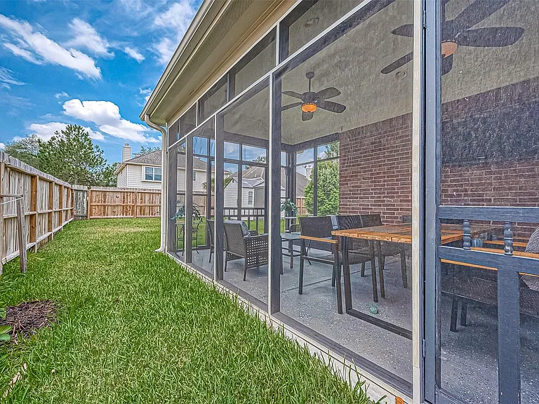 2218 Falcon Knoll Ln — Photo 48