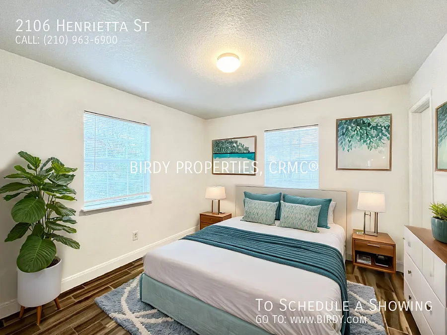 "Charming 3-Bed Sanctuary in San Antonio with Modern Comforts!" — Photo 4