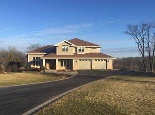 10780 Golf View Dr, Galena, IL 61036