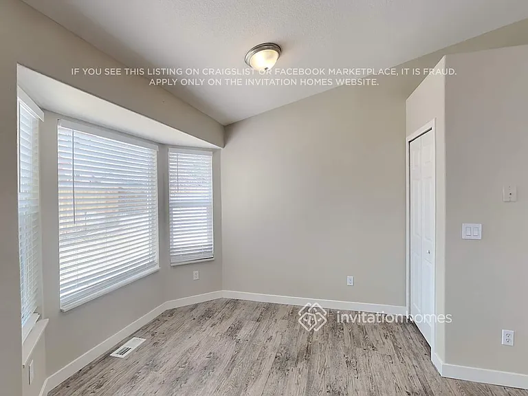 5648 Hawkesbury Dr — Photo 6