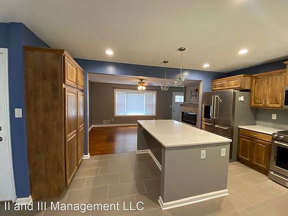 4th image of 6720 Melrose Ln
