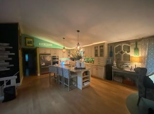 9019 Gardner Rd, Fox River Grove, IL 60021