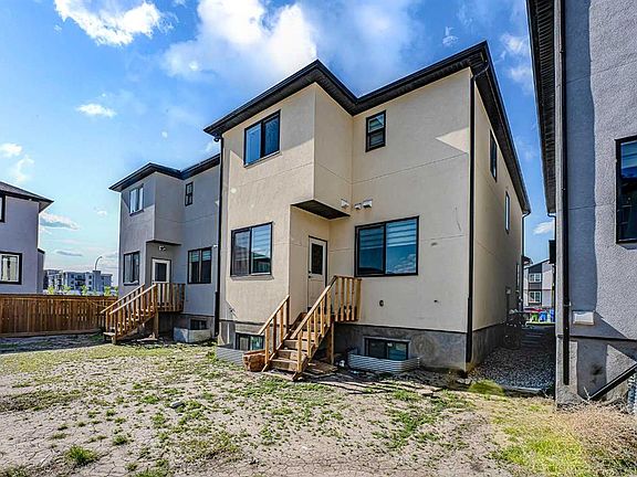 3rd image of 4831 N 87th Ave NE