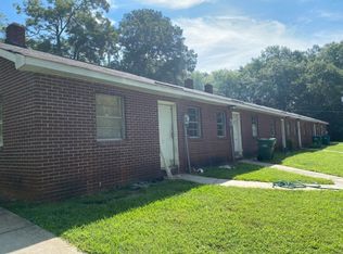 106 Oakhill St, Greenwood, SC 29649
