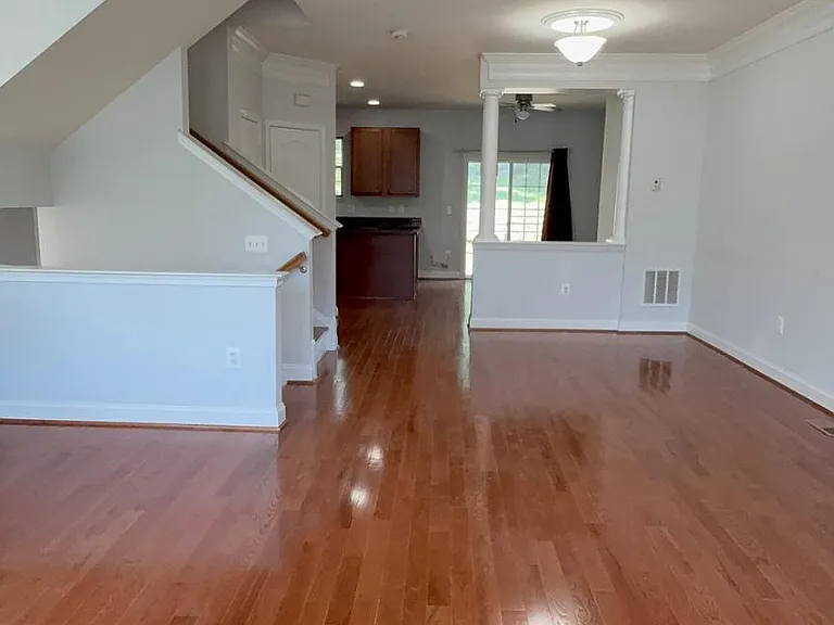 2618 Glenriver Way — Photo 8