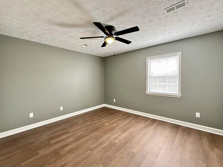 3875 Erwin Hwy #5 — Photo 13