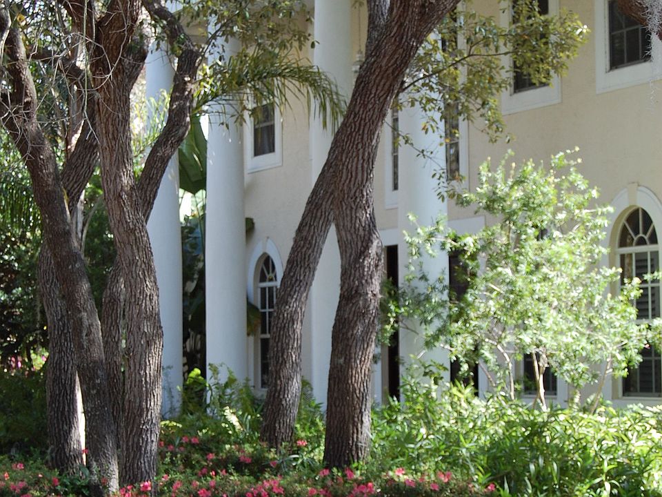 Curb Appeal at its best