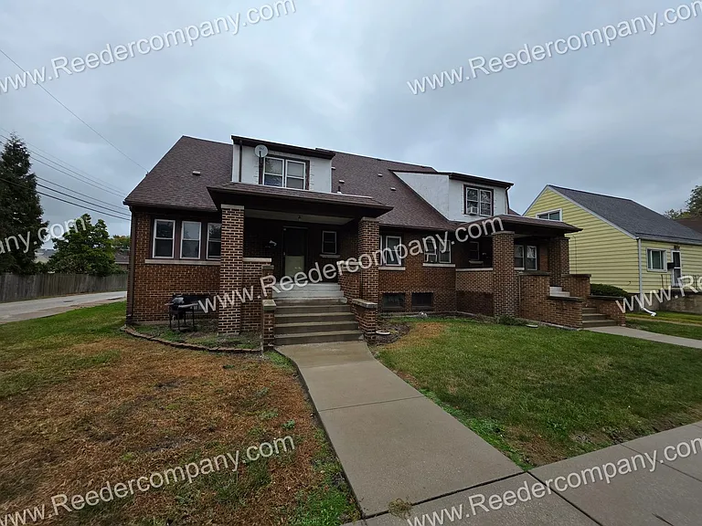 625 Roosevelt Drive — Photo 1