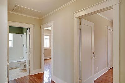 5th image of 155 N Greenwood Ave