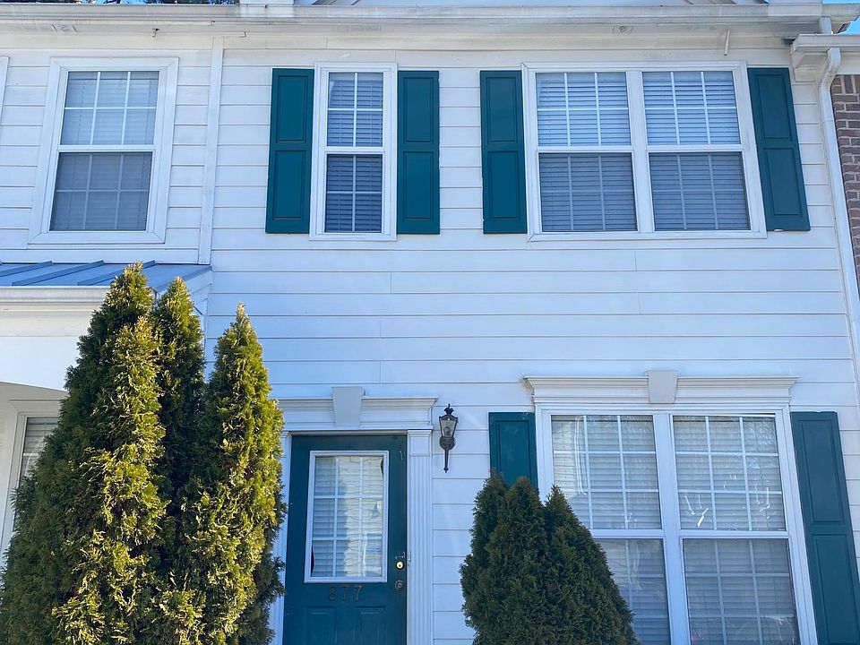 1st image of 877 Redwood Dr
