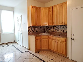 Rented by Capri Jet Realty Corp