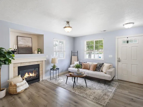 435 E Park Oak Pl, Murray, UT 84107