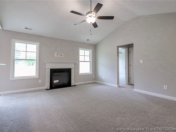 5th image of 19 Finch Ln