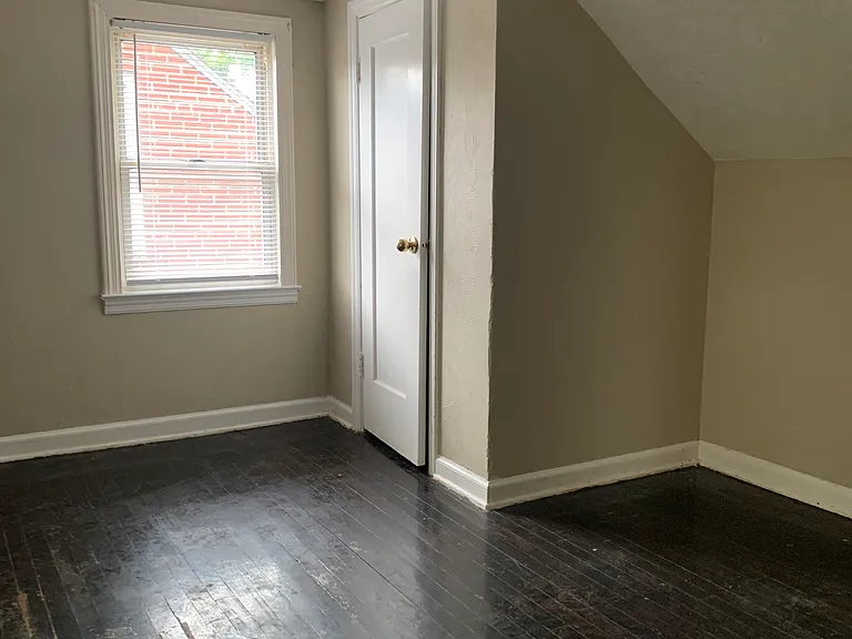 546 Butler Ave — Photo 33