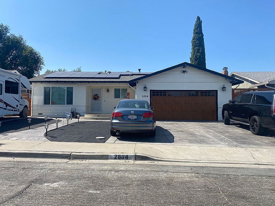 2nd image of 2804 Vista Way