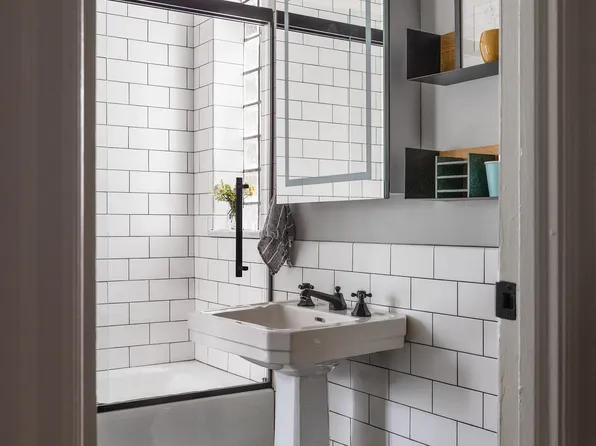 264 Lexington Avenue image 9 of 12