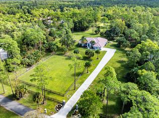 2796 Fawn Dr, Loxahatchee, FL 33470