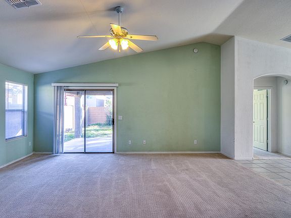 4th image of 46165 W Starlight Dr