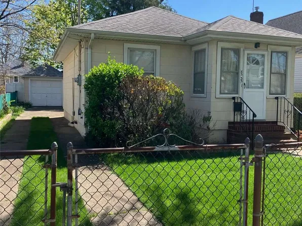 85-33 263rd Street, Floral Park, NY 11001