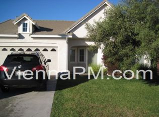 421 Winter Garden Ave, Sacramento, CA 95833