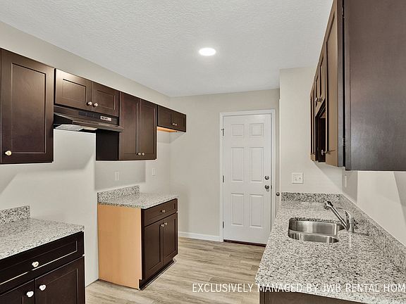 3rd image of 5919 Patterson Ave