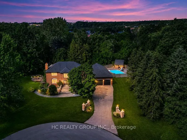 12 Bunting Ct, Pickering, ON L1T 3S5