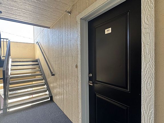 3rd image of 503 E Helena Ave #202
