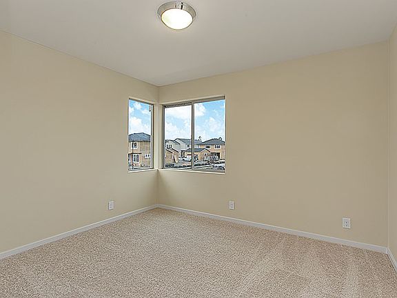 5th image of 18419 139th St E