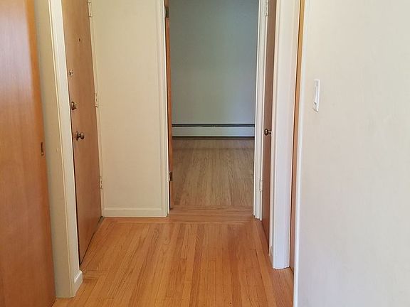5th image of 2430 Steiner St APT 3