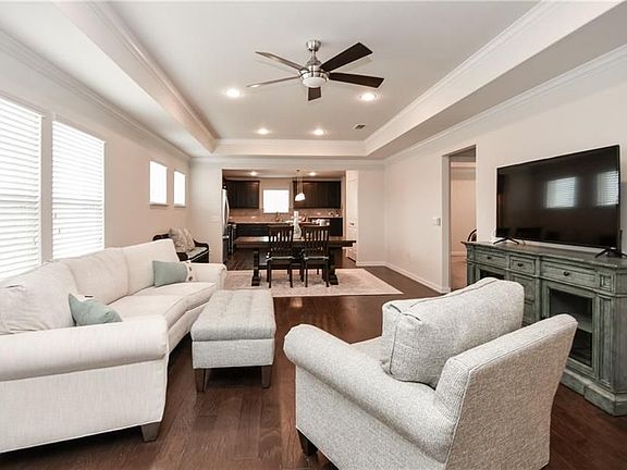 4th image of 8059 Cool River Dr