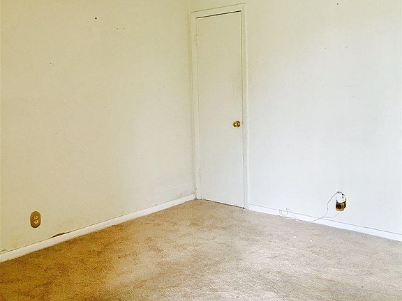 4th image of 2503 Belmoor Dr